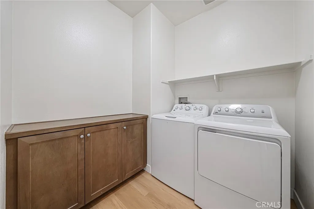 318 N Calvados