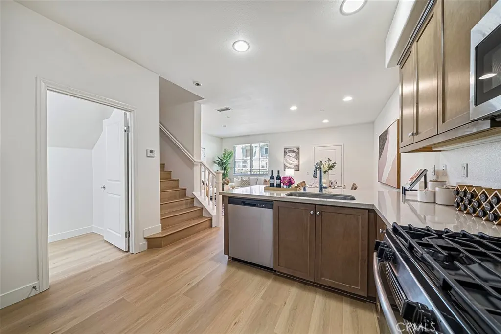 318 N Calvados