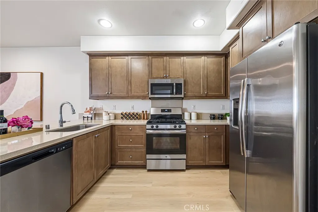 318 N Calvados