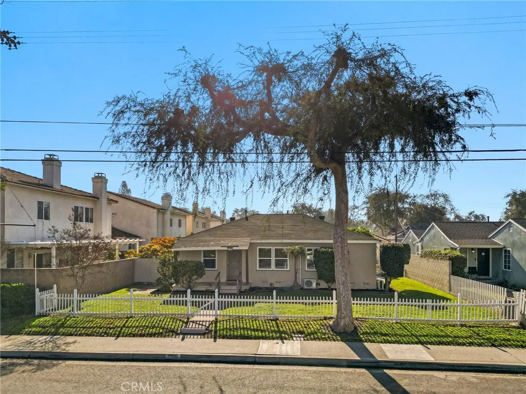 2100 W Valencia Drive