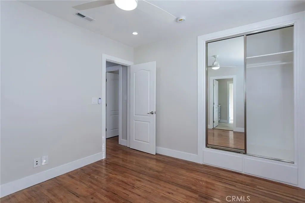 783 E Grand