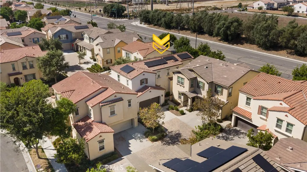 3363 E Pine Ridge