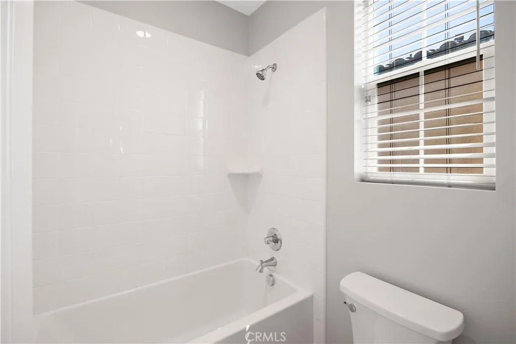 3363 E Pine Ridge