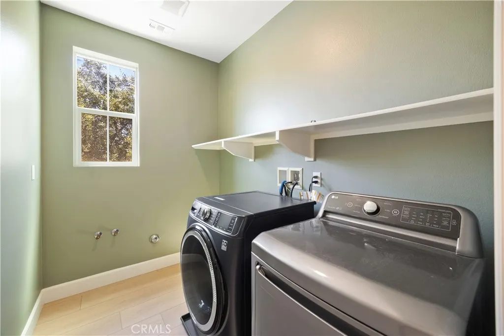 3363 E Pine Ridge