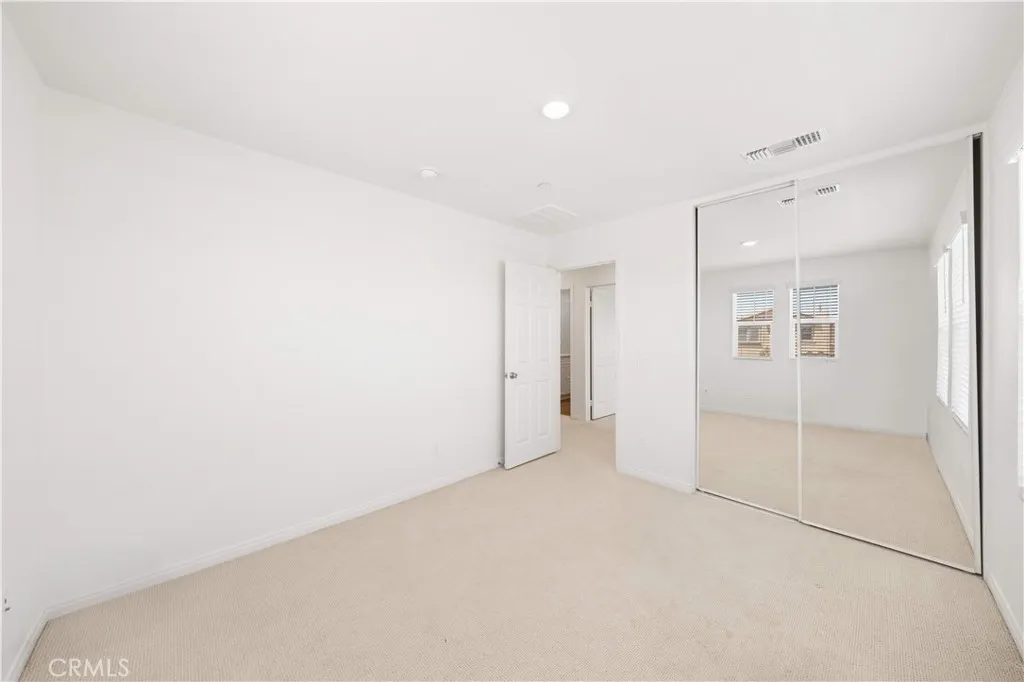 4140 E. Avila Privado
