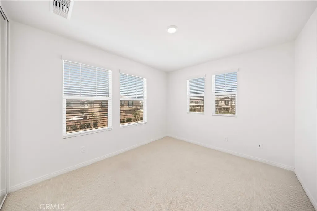 4140 E. Avila Privado