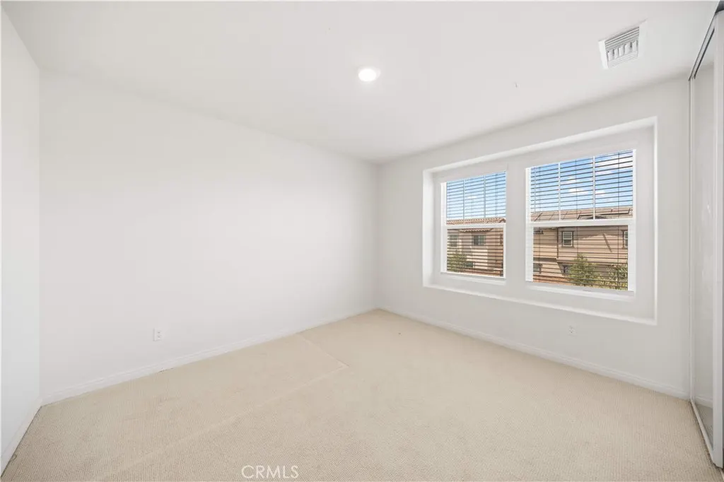 4140 E. Avila Privado