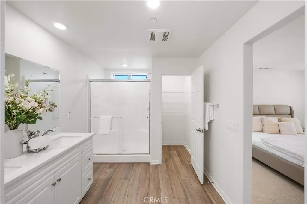 4140 E. Avila Privado