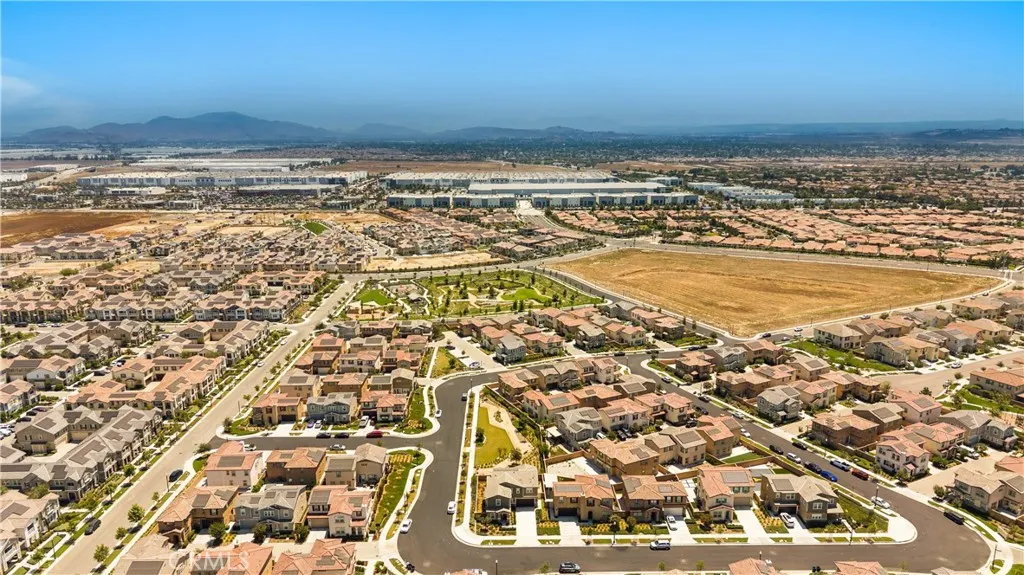 4140 E. Avila Privado