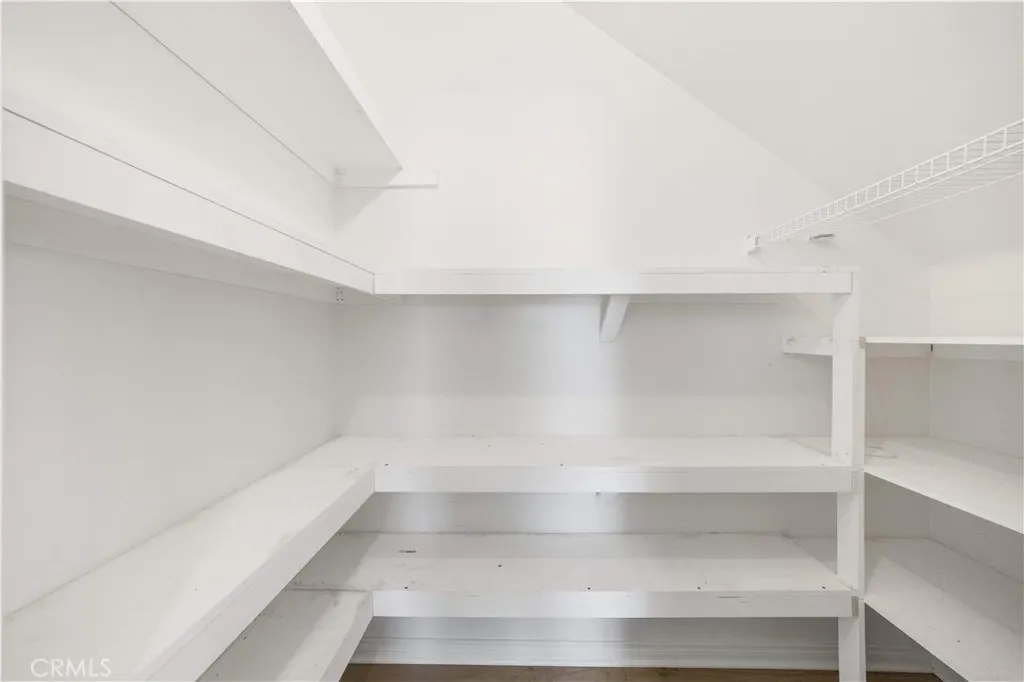 4140 E. Avila Privado