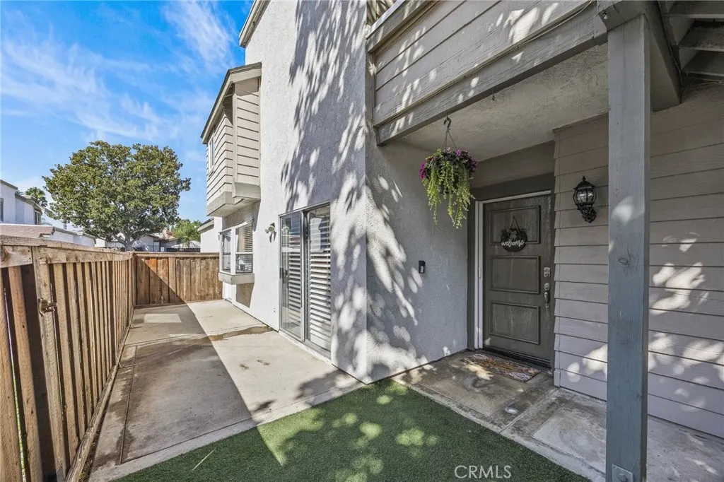 2226 S Greenwood #B