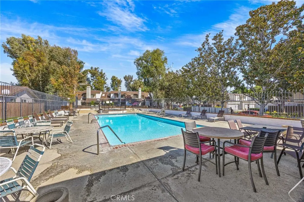 2226 S Greenwood #B