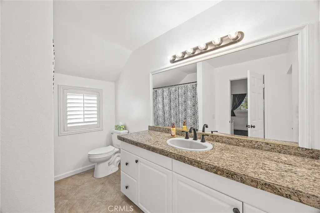 2226 S Greenwood #B