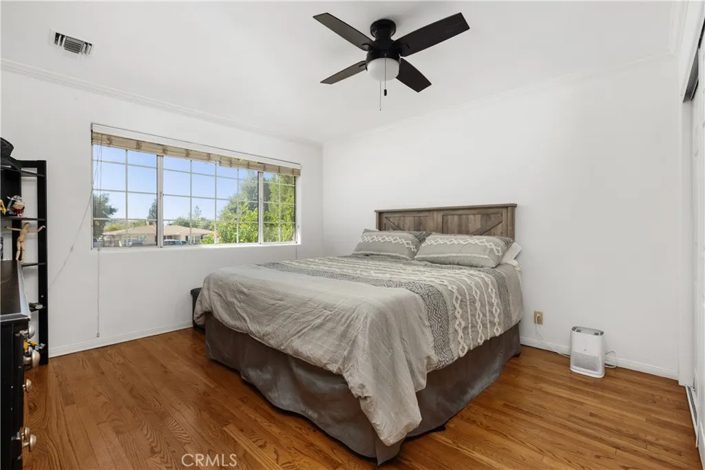 611 E Foothill Blvd
