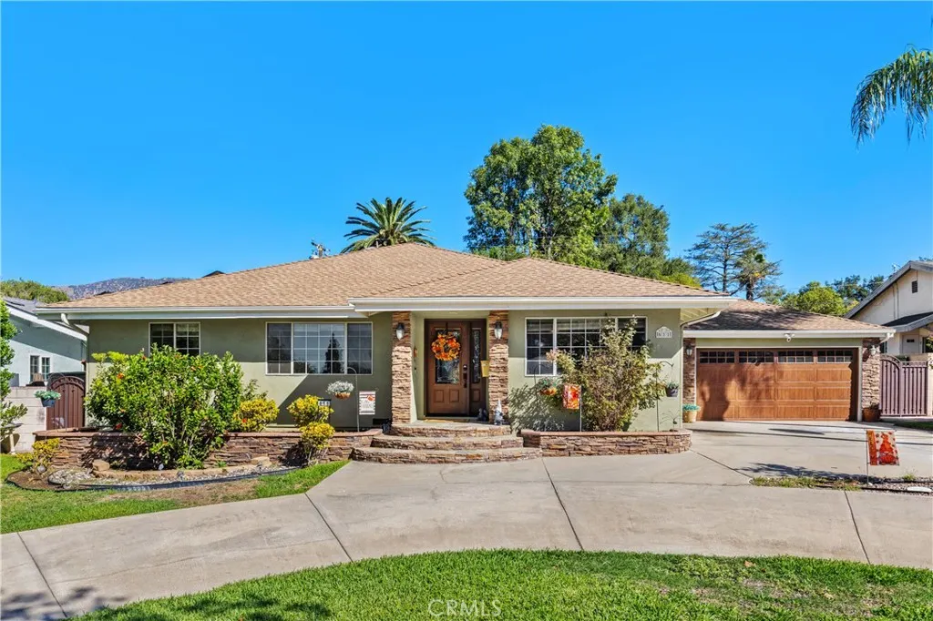 611 E Foothill Blvd
