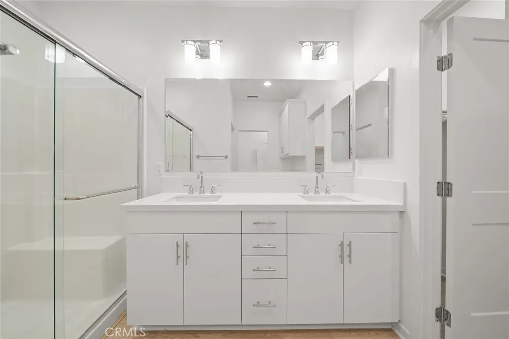 463 Paradiso Place
