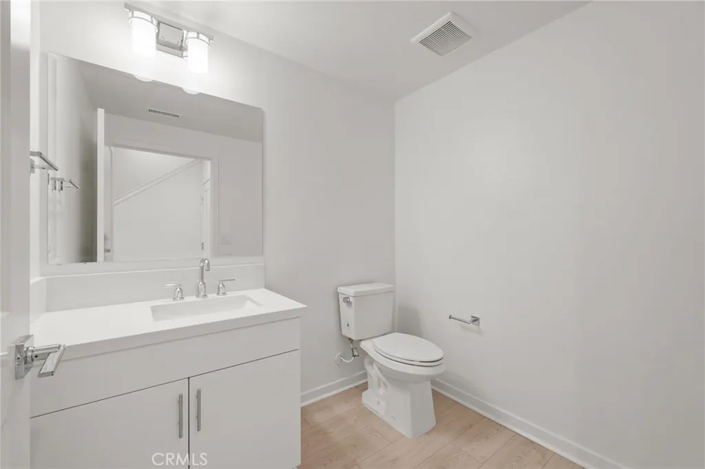 463 Paradiso Place