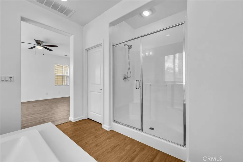 5087 S Centennial