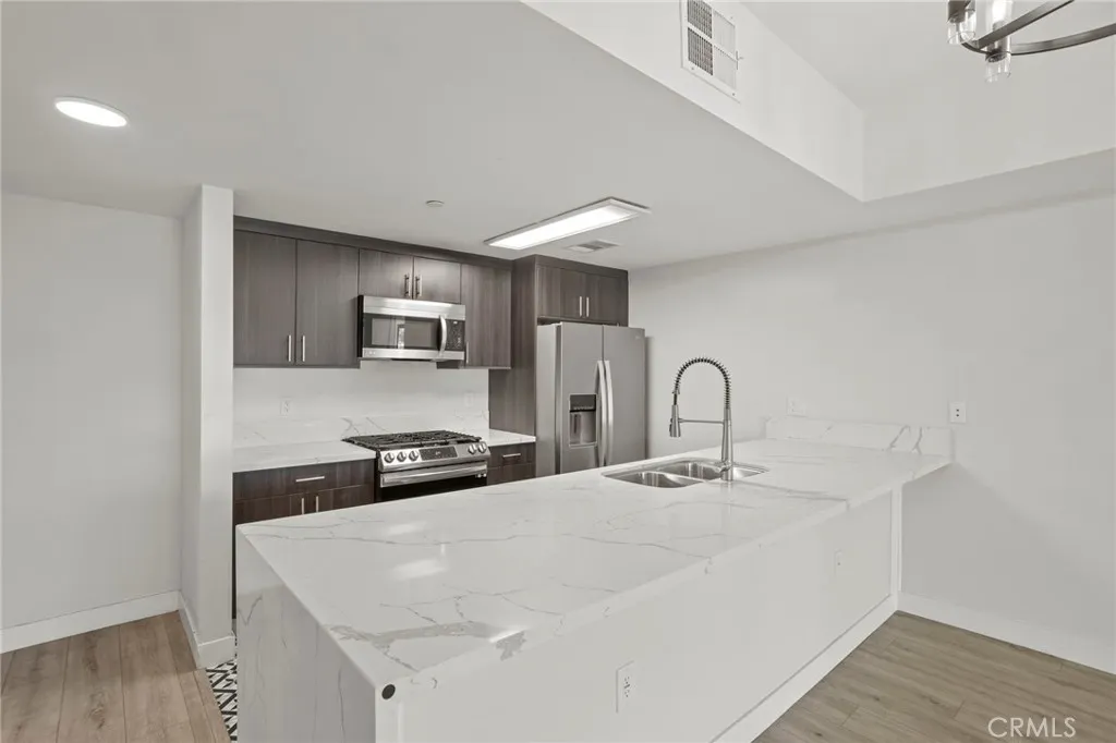 1300 W Mission Boulevard #1-33