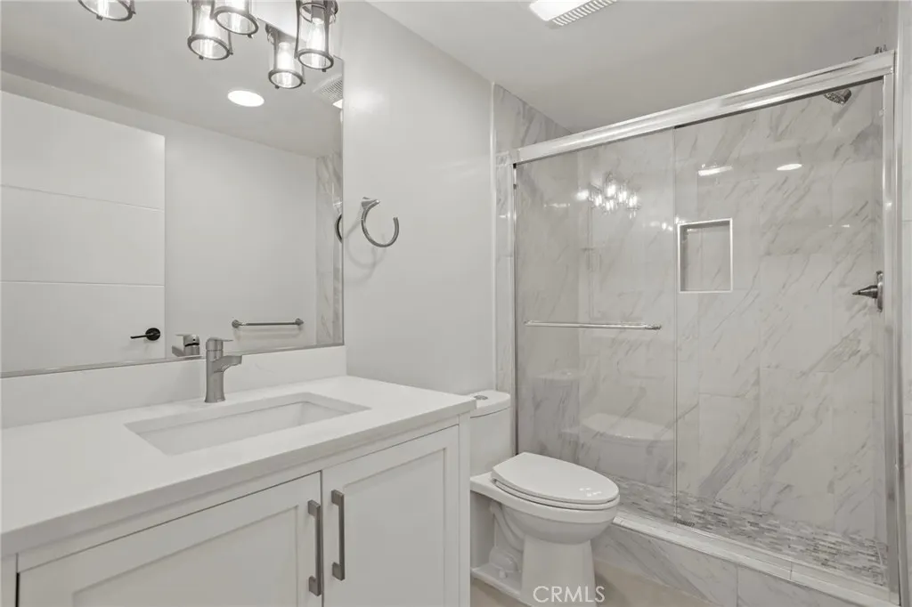 1300 W Mission Boulevard #1-33