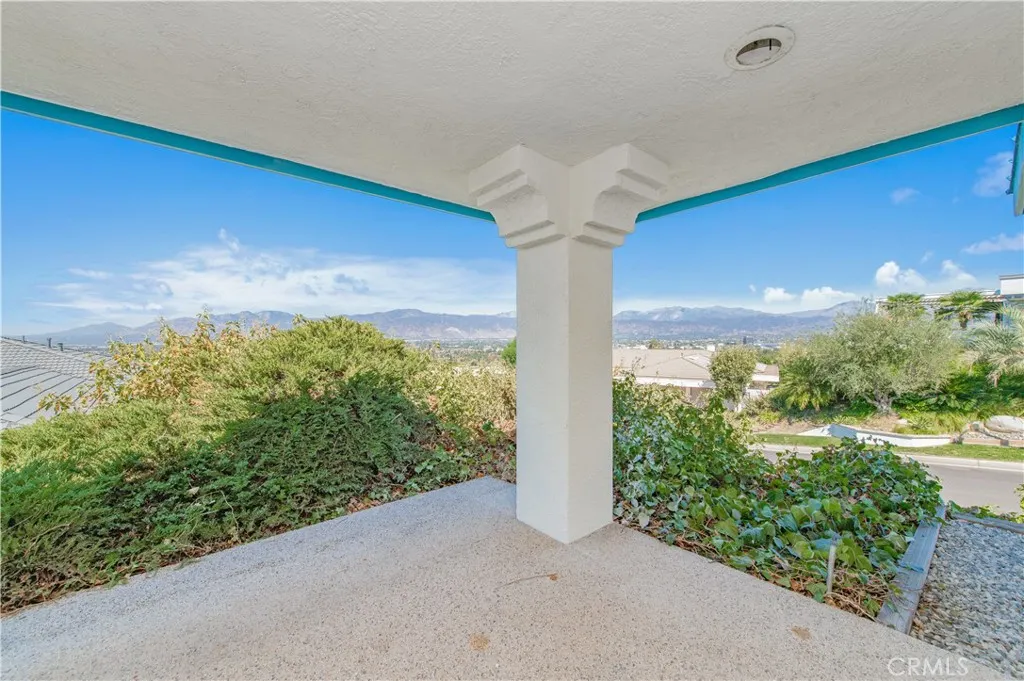 1315 S Golden Vista Drive