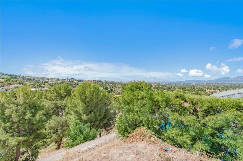 1315 S Golden Vista Drive