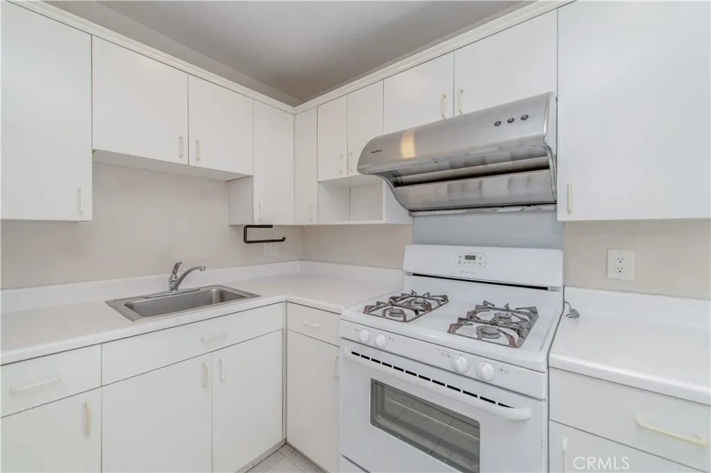 1315 S Golden Vista Drive