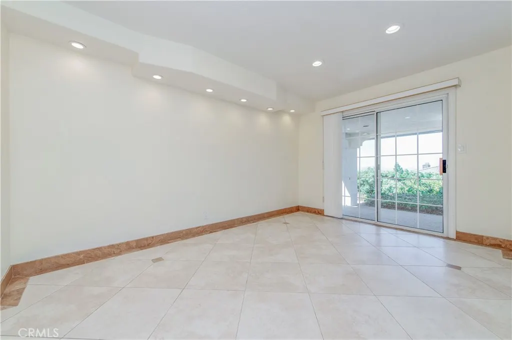1315 S Golden Vista Drive