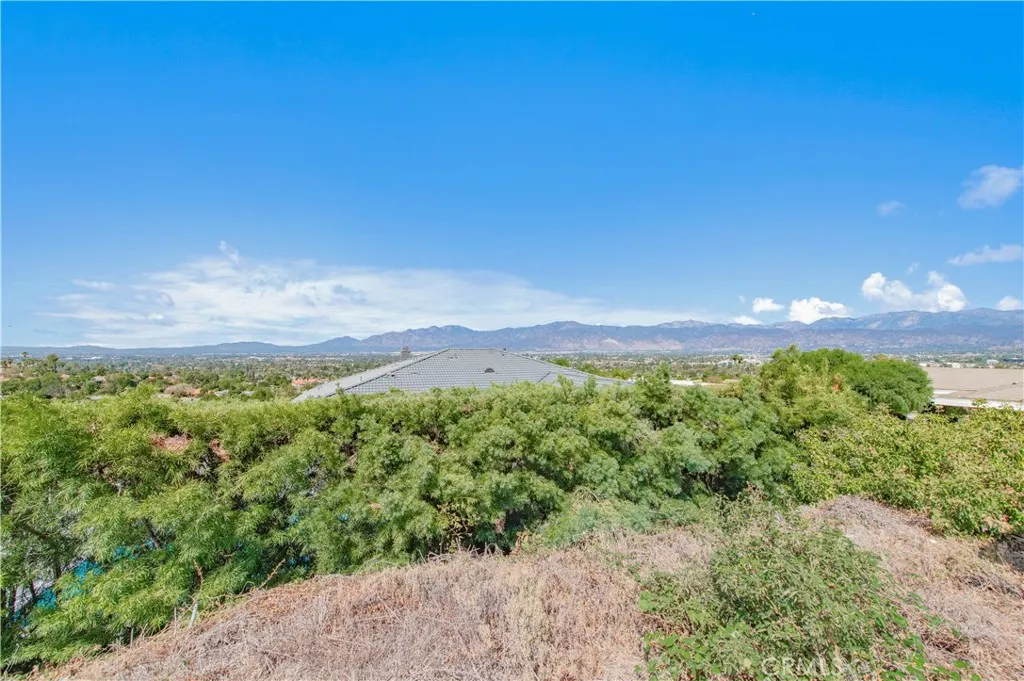 1315 S Golden Vista Drive