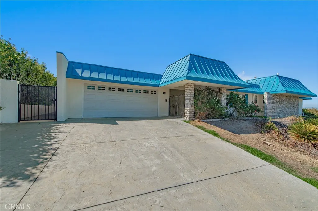 1315 S Golden Vista Drive