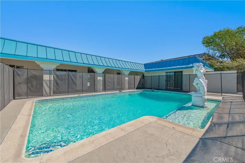 1315 S Golden Vista Drive