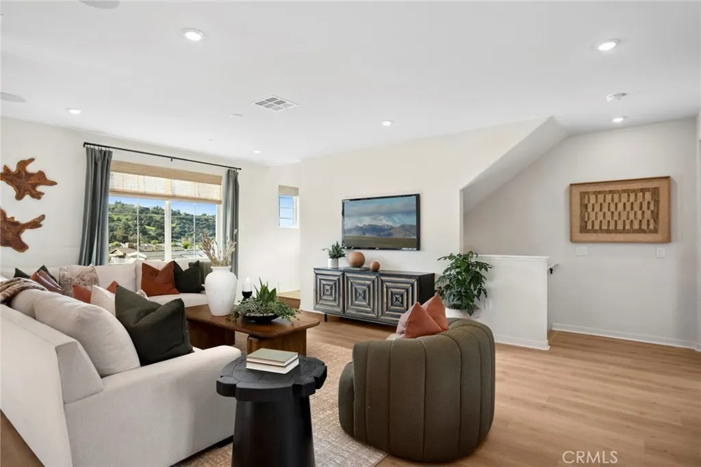 556 Gregory Way