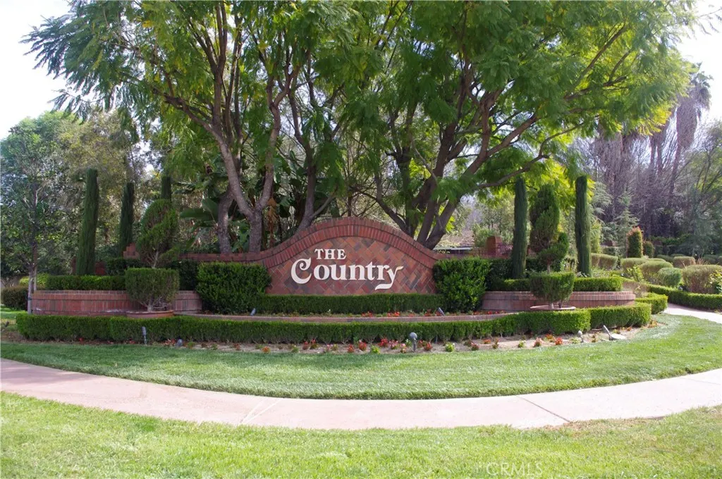 1729 Derringer Lane