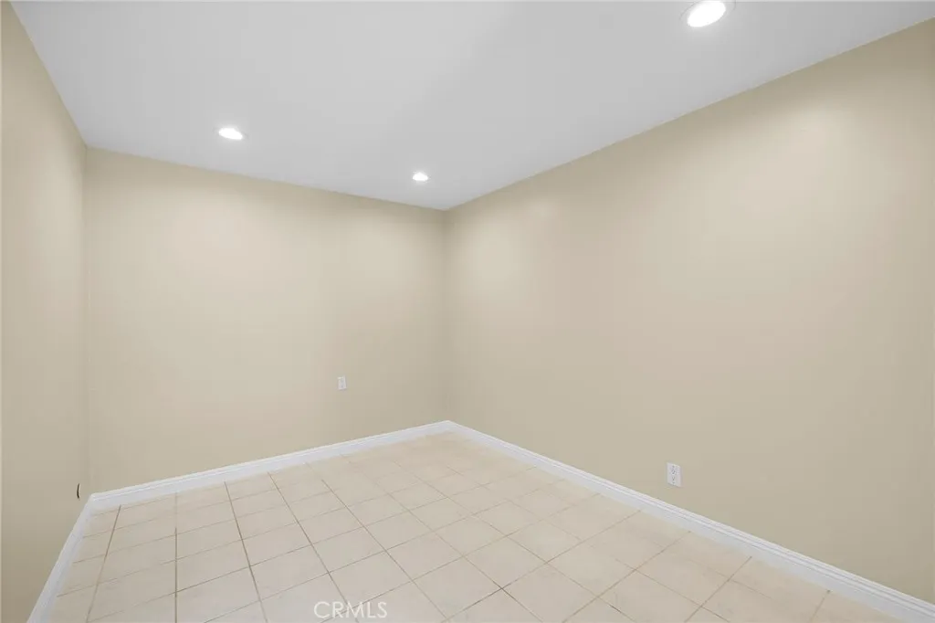 2985 Gingerwood