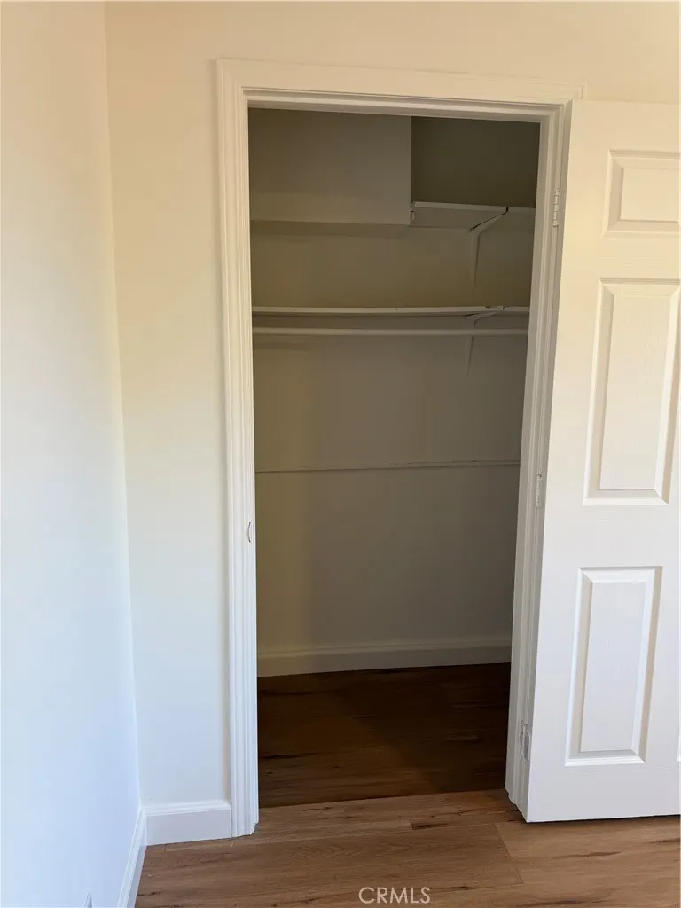 1207 Selkirk