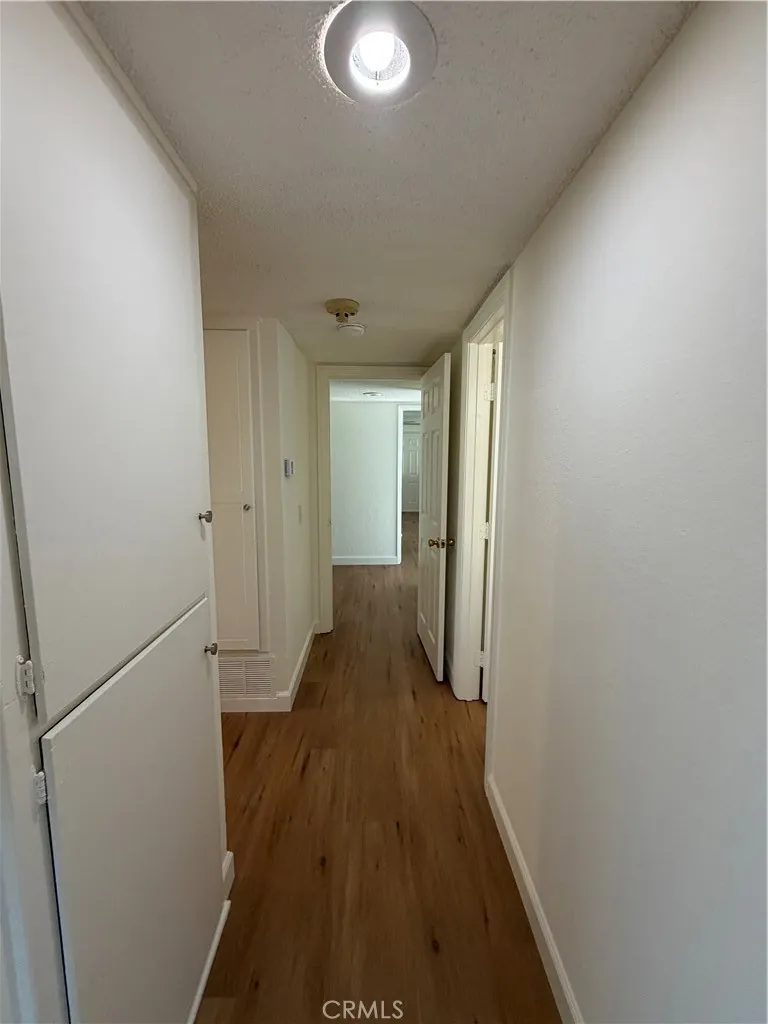 1207 Selkirk