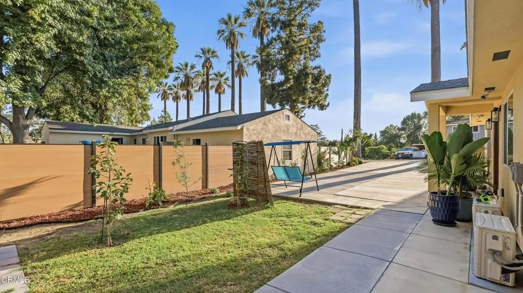1016 N Palm Drive