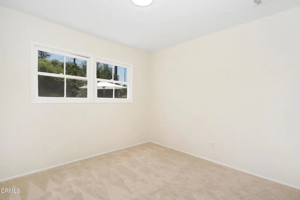 656 N Sunset