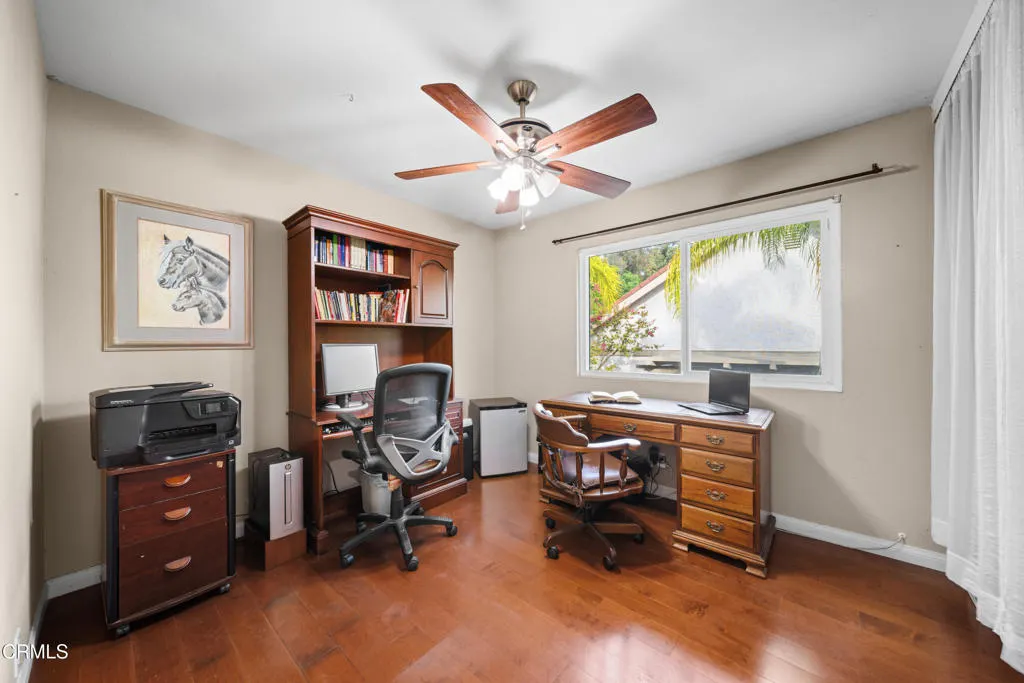 967 Avenida Loma Vista