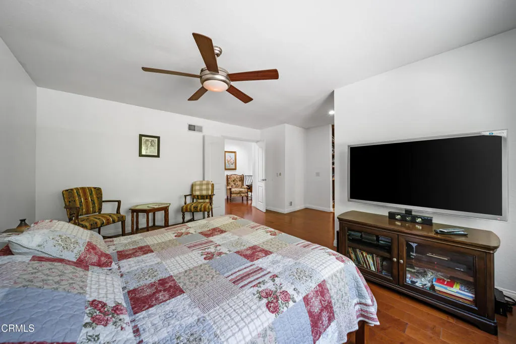 967 Avenida Loma Vista