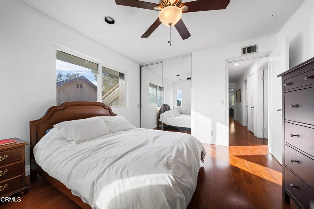 967 Avenida Loma Vista