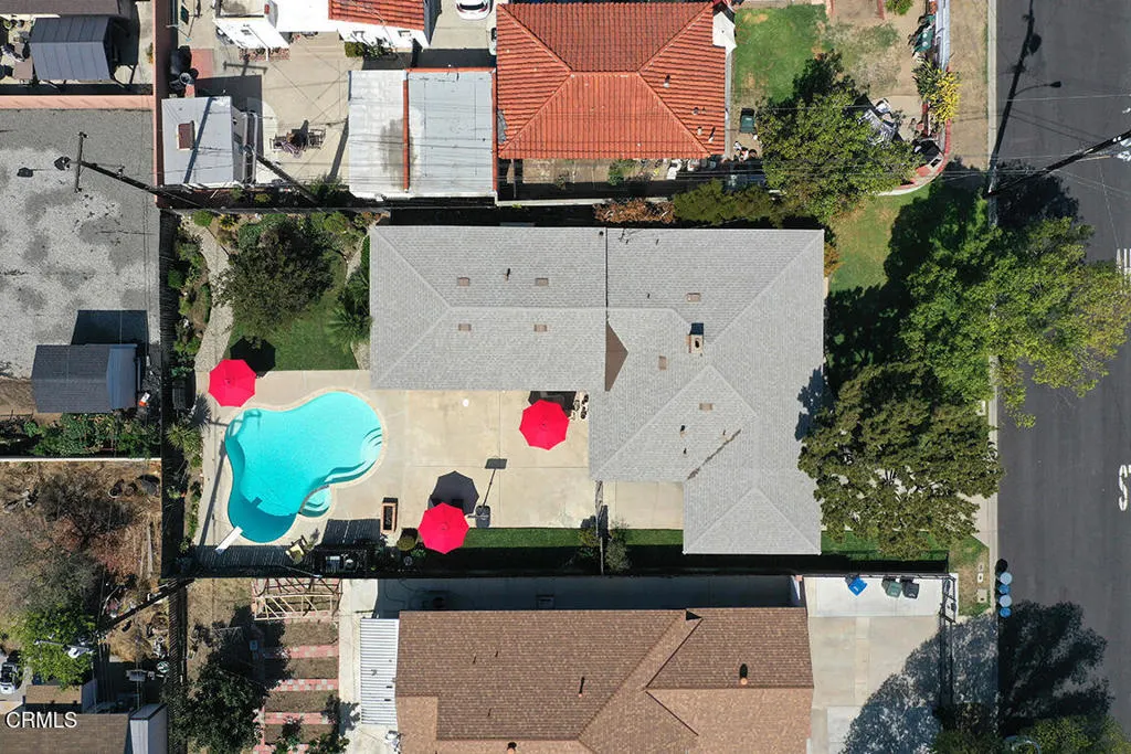 2326 W Clydewood Avenue