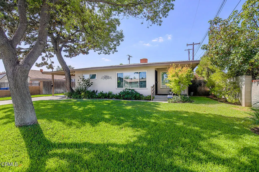2326 W Clydewood Avenue