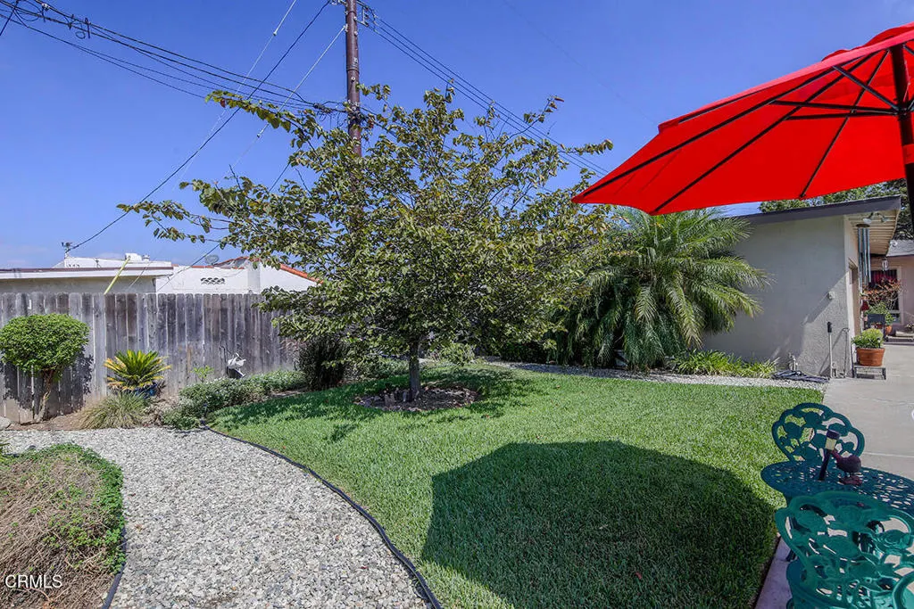 2326 W Clydewood Avenue