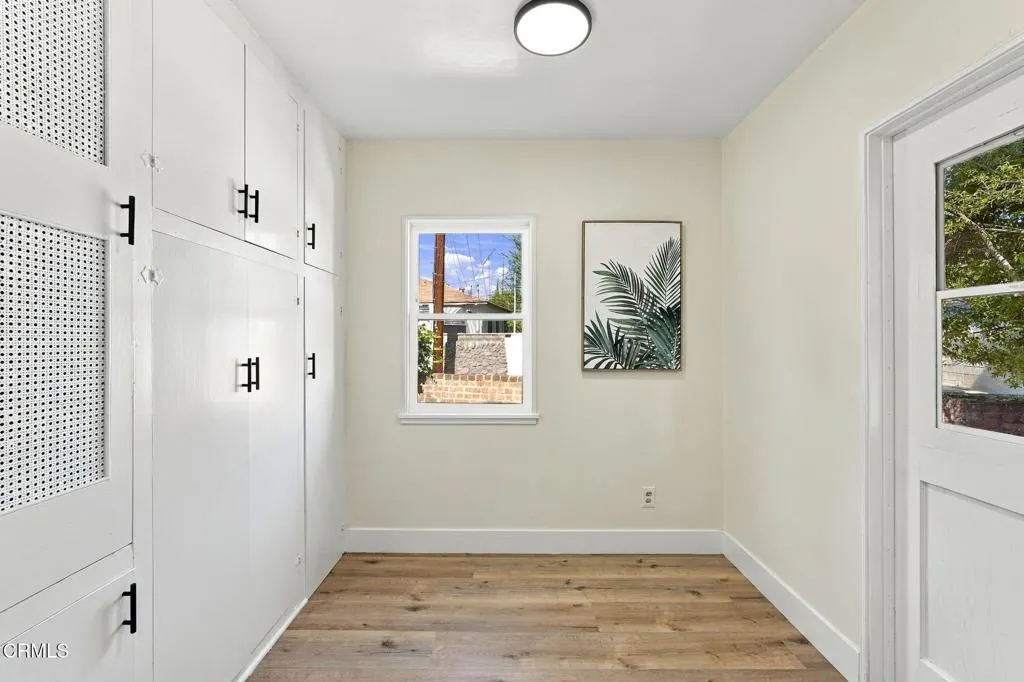 1582 Ganesha Place