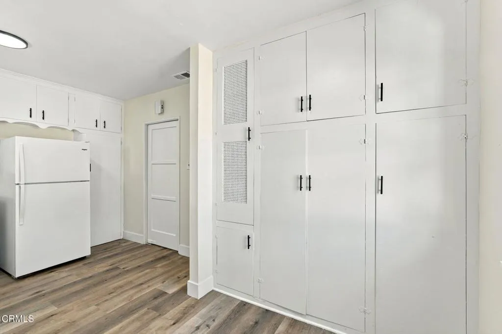1582 Ganesha Place