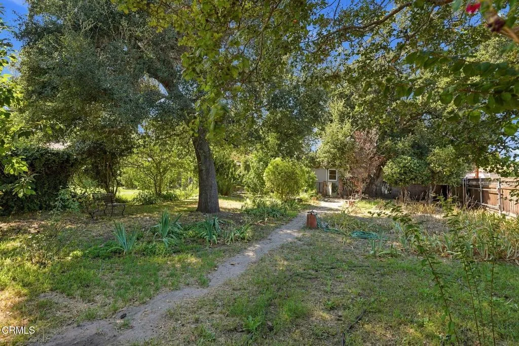 1582 Ganesha Place