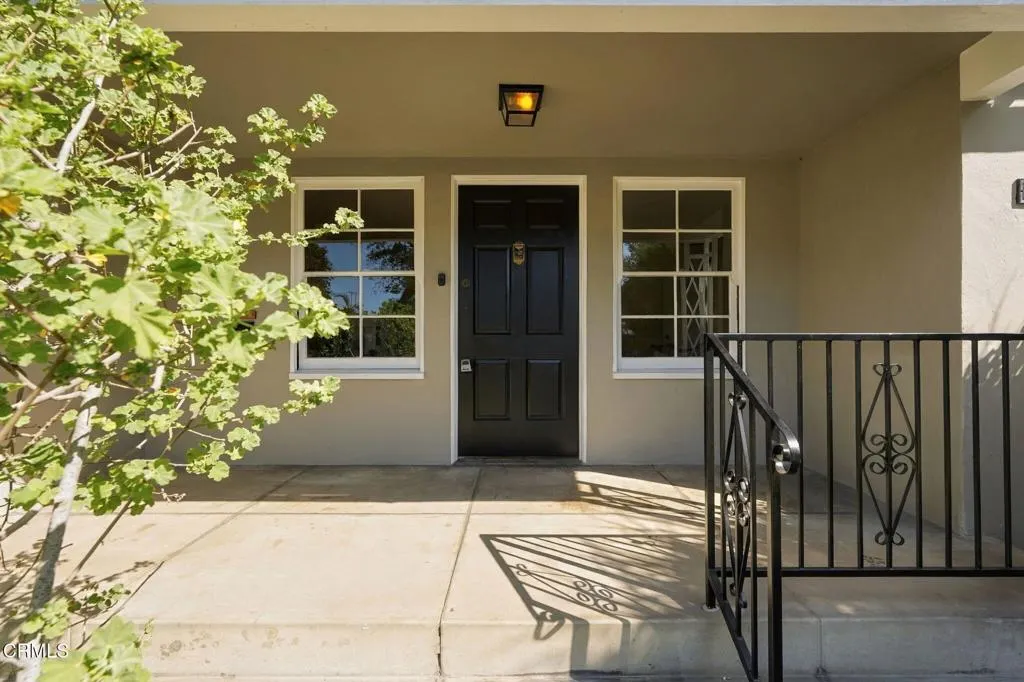1582 Ganesha Place