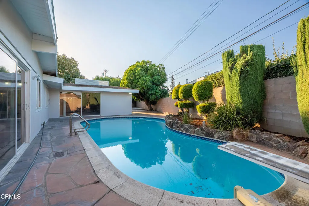 445 W Swanee Lane