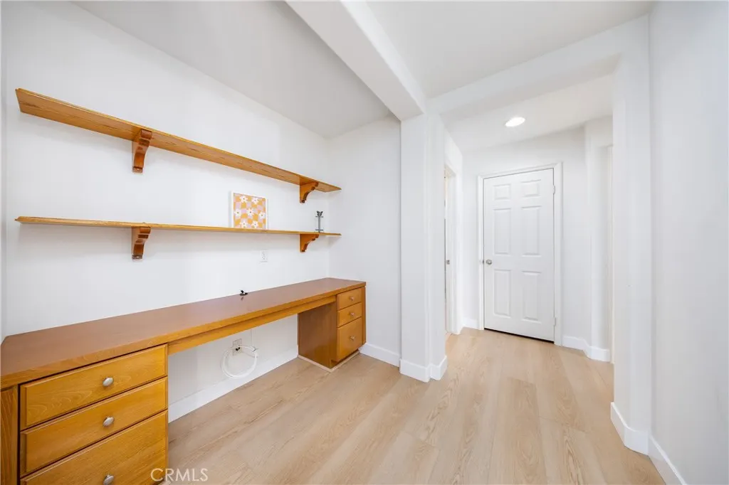 2225 Saratoga Lane